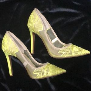 Jessica Simpson Camba Pumps